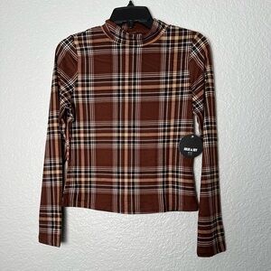 NWT Jolie & Joy Brown Plaid Long Sleeve Top